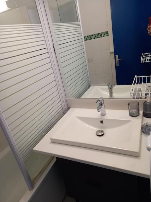 Amouvera C14, T2 Vue Mer, Piscine, Clim, Parking 아그 외부 사진